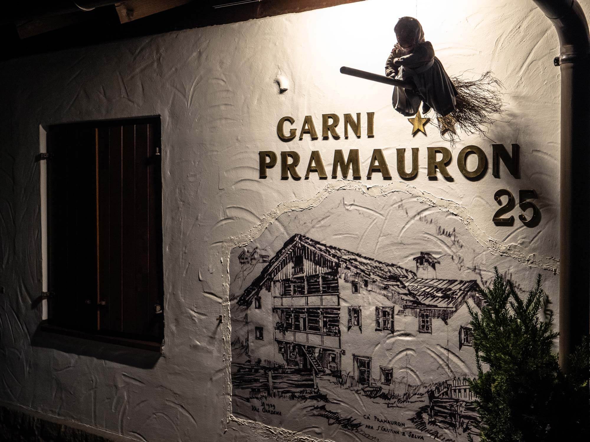 Garni Pramauron – Tradizioni